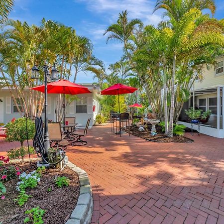 Sea Gem One Bed One Bath Charmer Steps To Beach Bradenton Beach Exterior photo